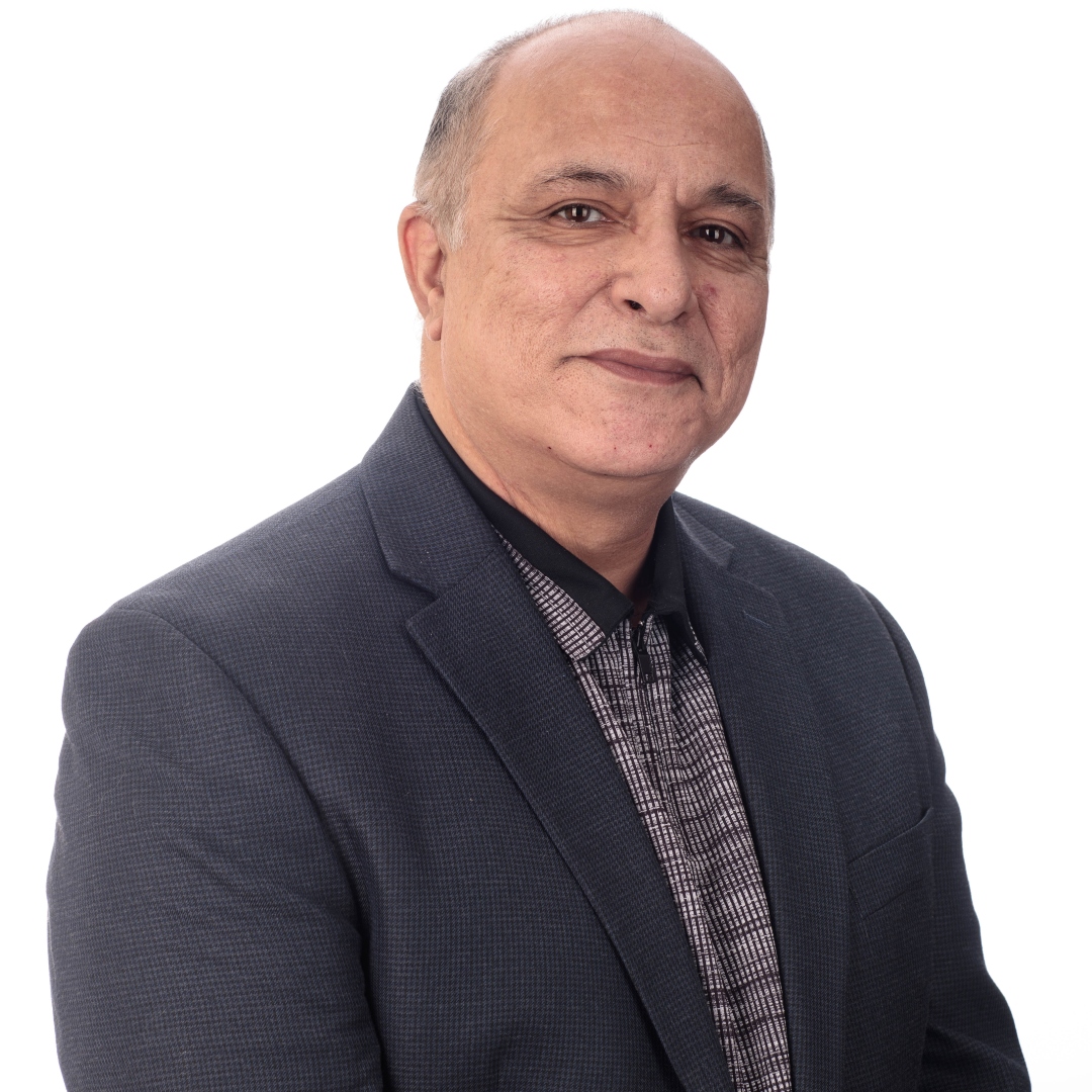 Statistics MS Program Director, Reza Modarres, in a gray suit jacket
